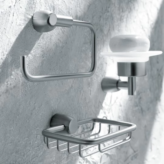 6804 Metropolitan Bathroom Accessories